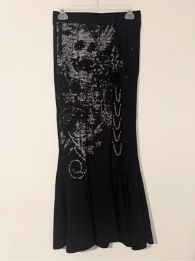 Social Collision Skull & Rose Chain Slit Midi Skirt
